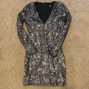 Charcoal Gray Long Sleeve Sequins Dress